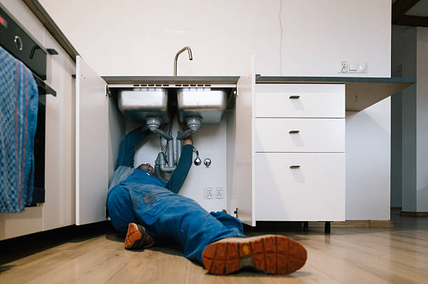 Professional Leak Detection technician working in North Waltham, MA